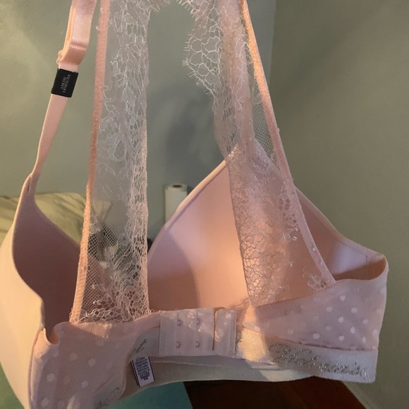 Victoria Secret Bra - Picture 3 of 3
